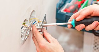 Электромонтажные работы Альметьевск цена 472 руб Электрика под ключ